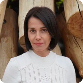 Елена Баженова